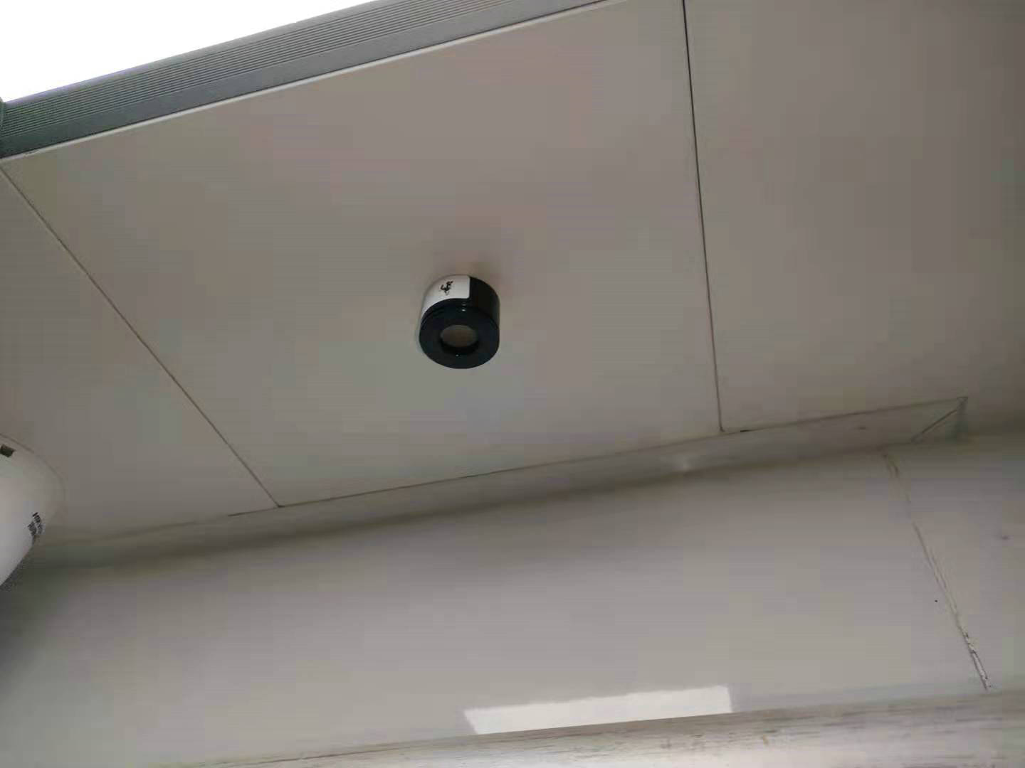 ȼ��������̽ͷ������...